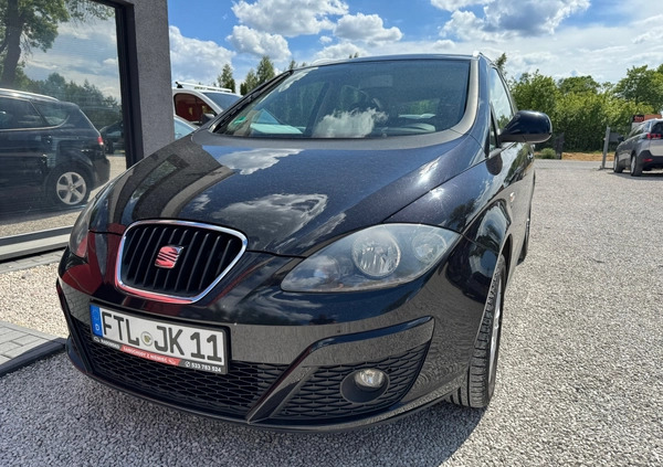 Seat Altea XL cena 15900 przebieg: 214000, rok produkcji 2011 z Skaryszew małe 326